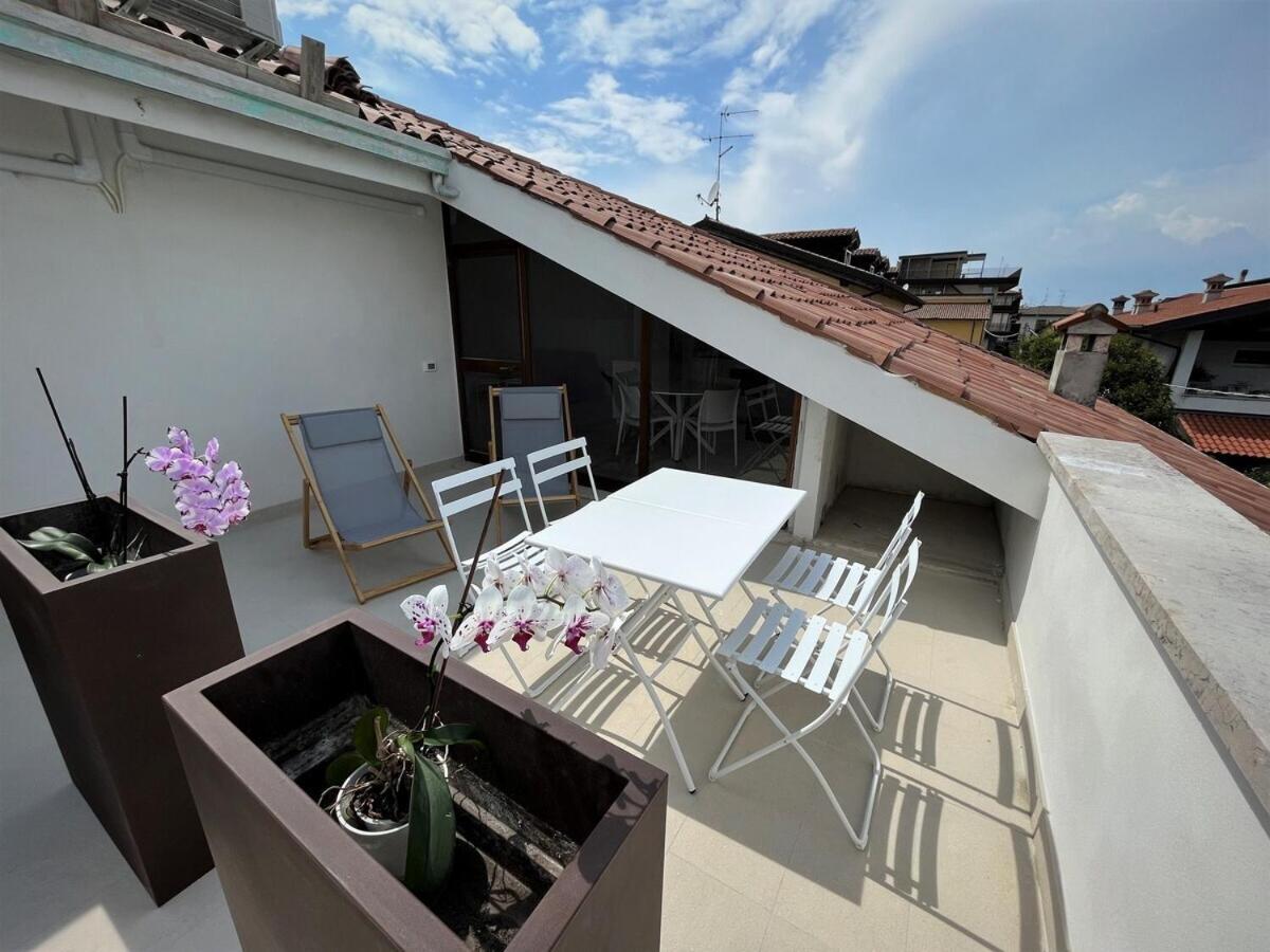 Attico Lilium Lägenhet Peschiera del Garda Exteriör bild